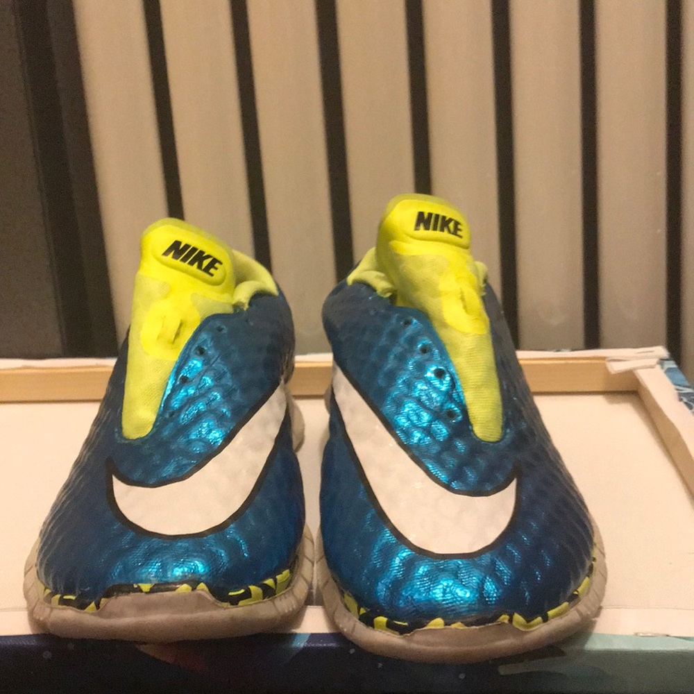 Nike neymar free runs